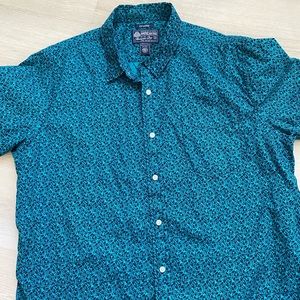 American Rag Green Hawaiian Button Up Shirt